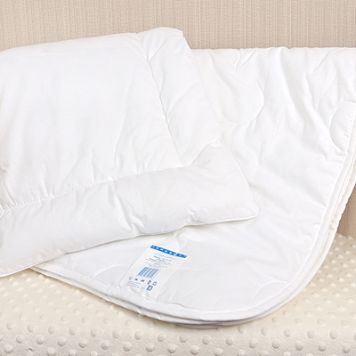 Фото товара "Одеяло и подушка Лежебока, тенсель" при наведении