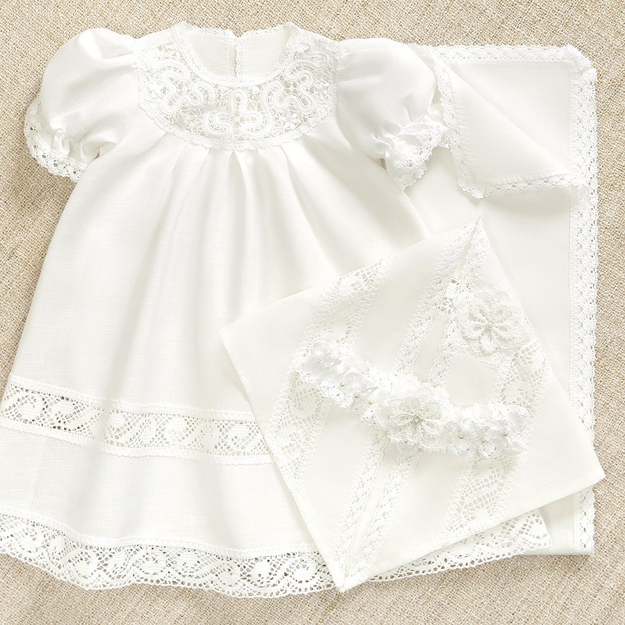 Крестильный комплект "Катерина" для девочки с пеленкой фото 4