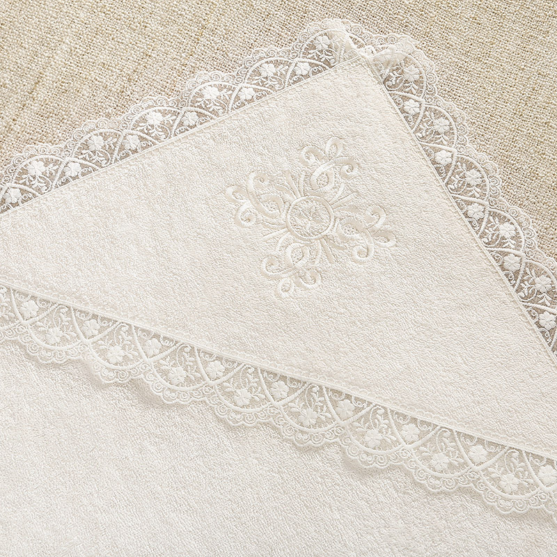 Махровая пеленка-крыжма с молочным кружевом фото 2