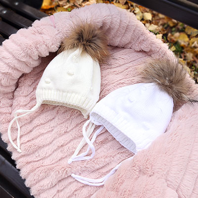 Вязаная шапочка Пуговка с помпоном - миниатюра фотографии товара в каталоге ЛиноБамбино