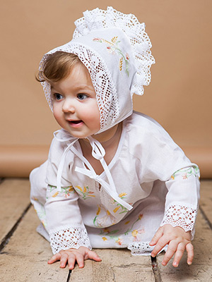 Фото товара "Крестильная сорочка "Василиса" для девочки" из магазина ЛиноБамбино