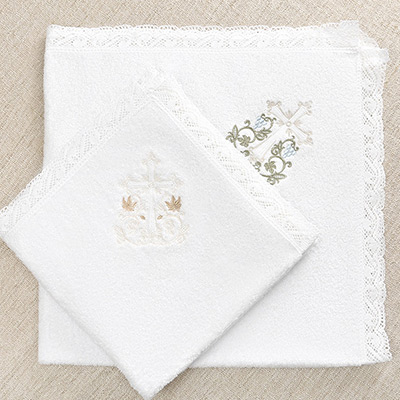 Махровое крестильное полотенце "Процветший крест" - миниатюра фотографии товара в каталоге ЛиноБамбино