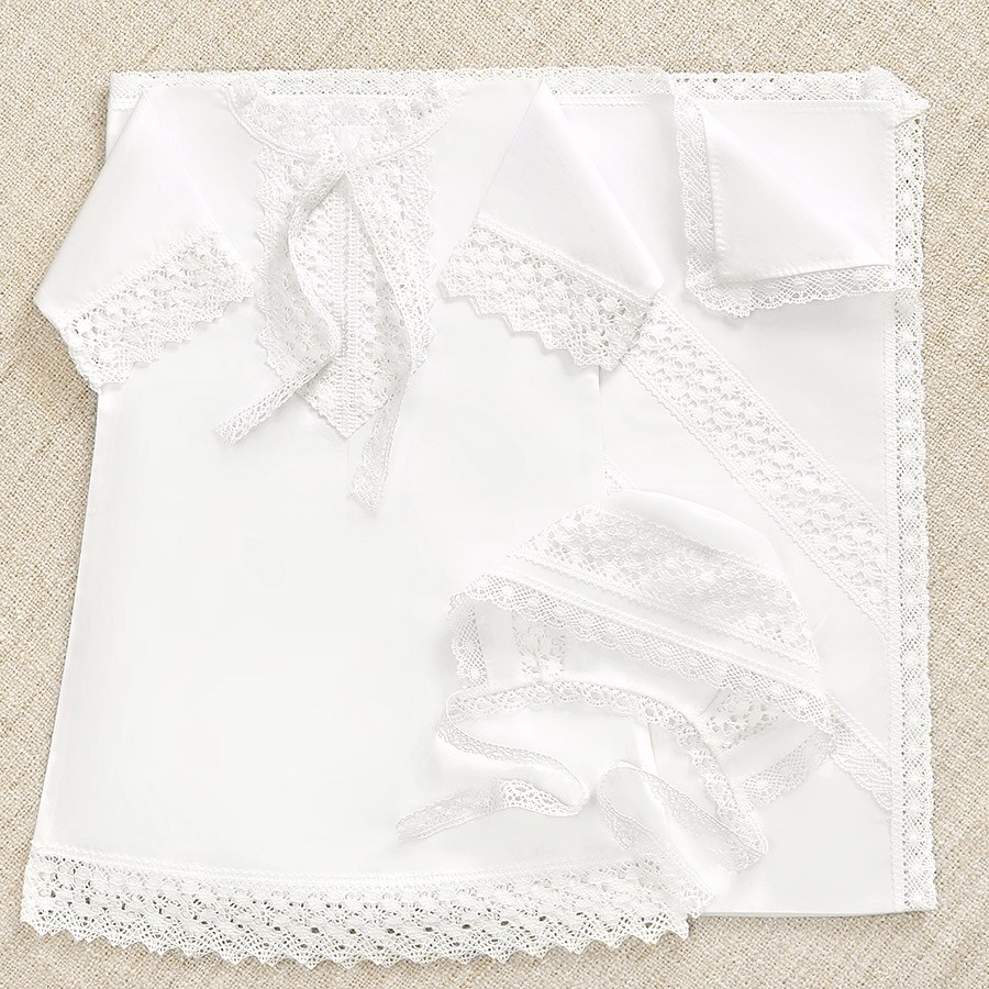 Крестильный комплект "Ирина" для девочки с пеленкой фото 4