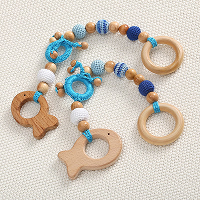 Грызунок Рыбка, деревянно-вязаная игрушка - миниатюра фотографии товара в каталоге ЛиноБамбино