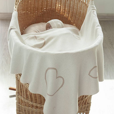 Плед "Сердечки" - миниатюра фотографии товара в каталоге ЛиноБамбино