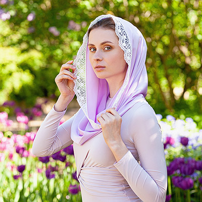 Фото товара "Женский снуд-хомут для церкви "Лаванда"" из магазина ЛиноБамбино