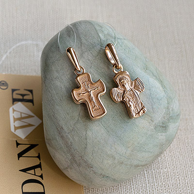 Фото товара "Золотой крестик с образом Ангела хранителя арт.17110439000, детский" при наведении