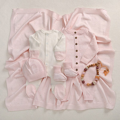 Фото товара "Набор комбинезон с пледом "Капелька" розовый" из магазина ЛиноБамбино