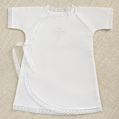 Фото товара "Крестильная рубашка "Кружевное перышко"" из магазина ЛиноБамбино
