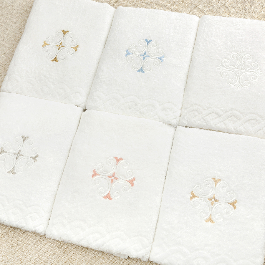 Классическое крестильное полотенце "Кудрявый крестик" фото 4