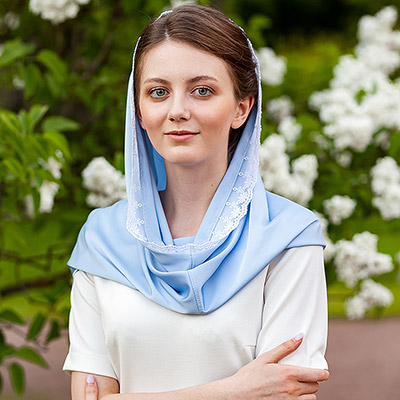 Фото товара "Голубой снуд-хомут для церкви "Мария"" из магазина ЛиноБамбино