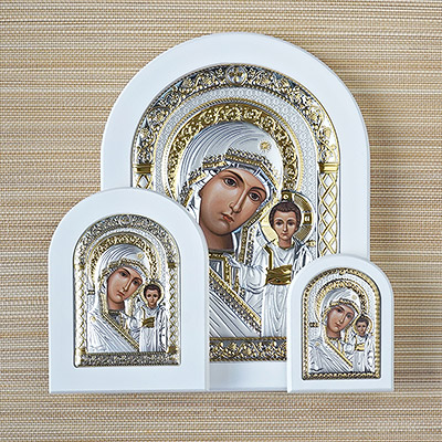 Фото товара "Икона белое дерево "Богородица" серебристая" из магазина ЛиноБамбино