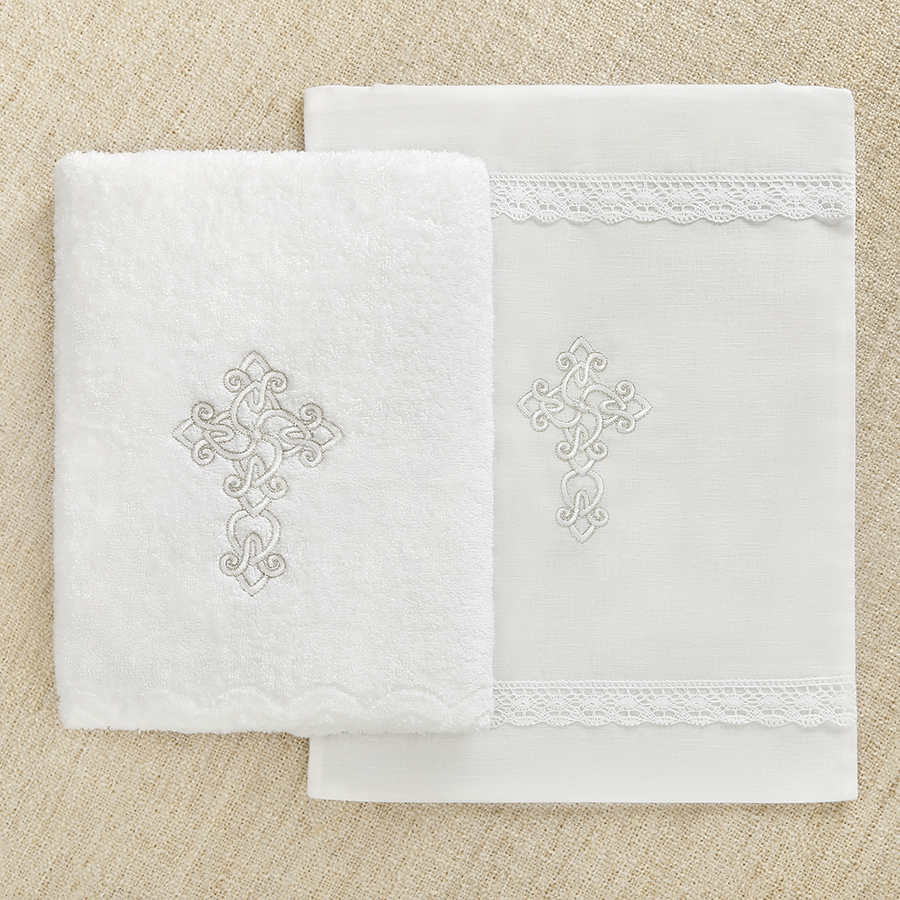Классическое крестильное полотенце "Ажурный крестик" фото 2