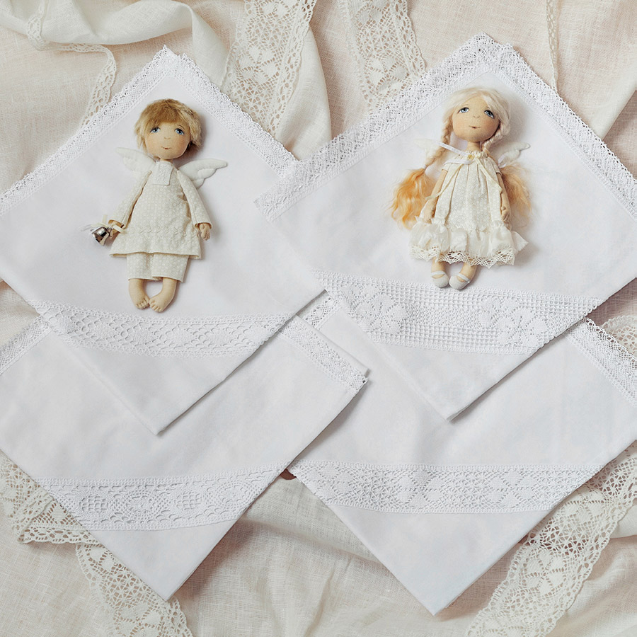 Крестильная пеленка с кружевной вставкой фото 4