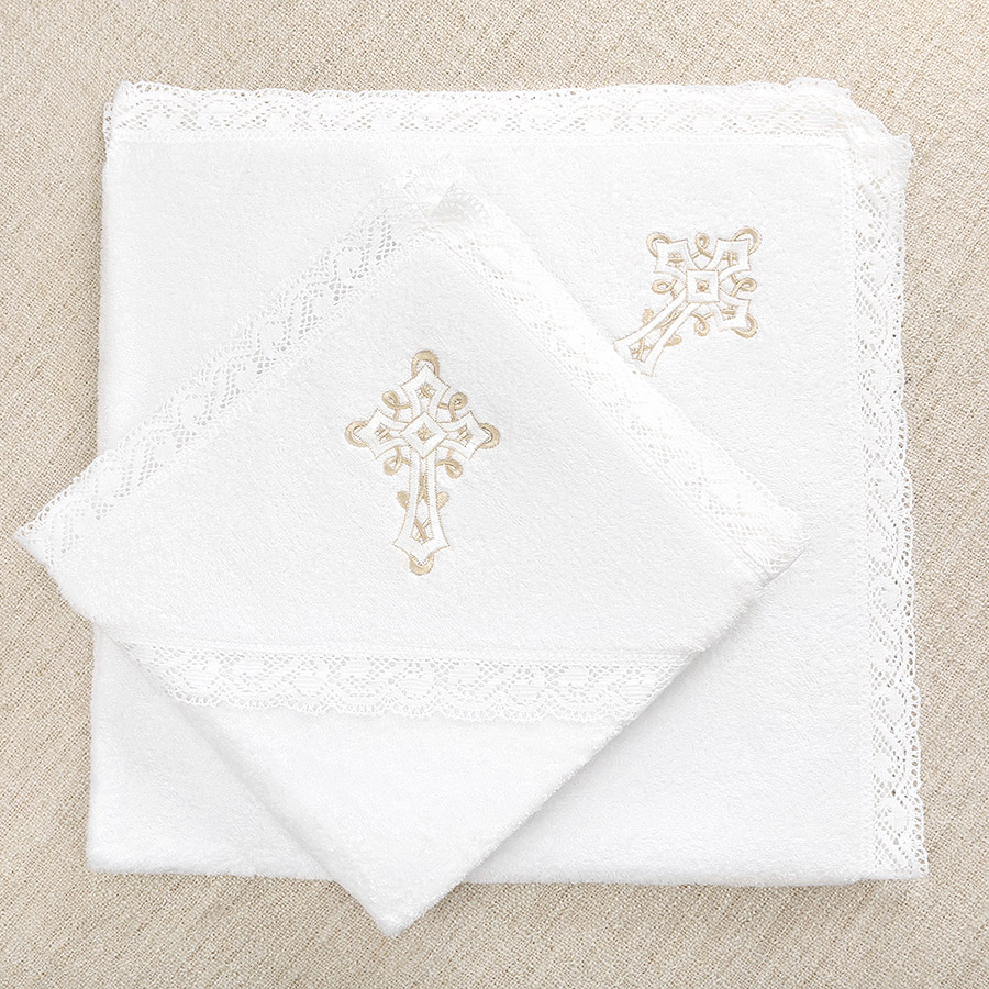 Полотенце с кружевом для крещения "Перышко" фото 1