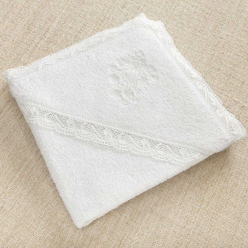 Полотенце с кружевом для крещения "Ручеек" фото 2