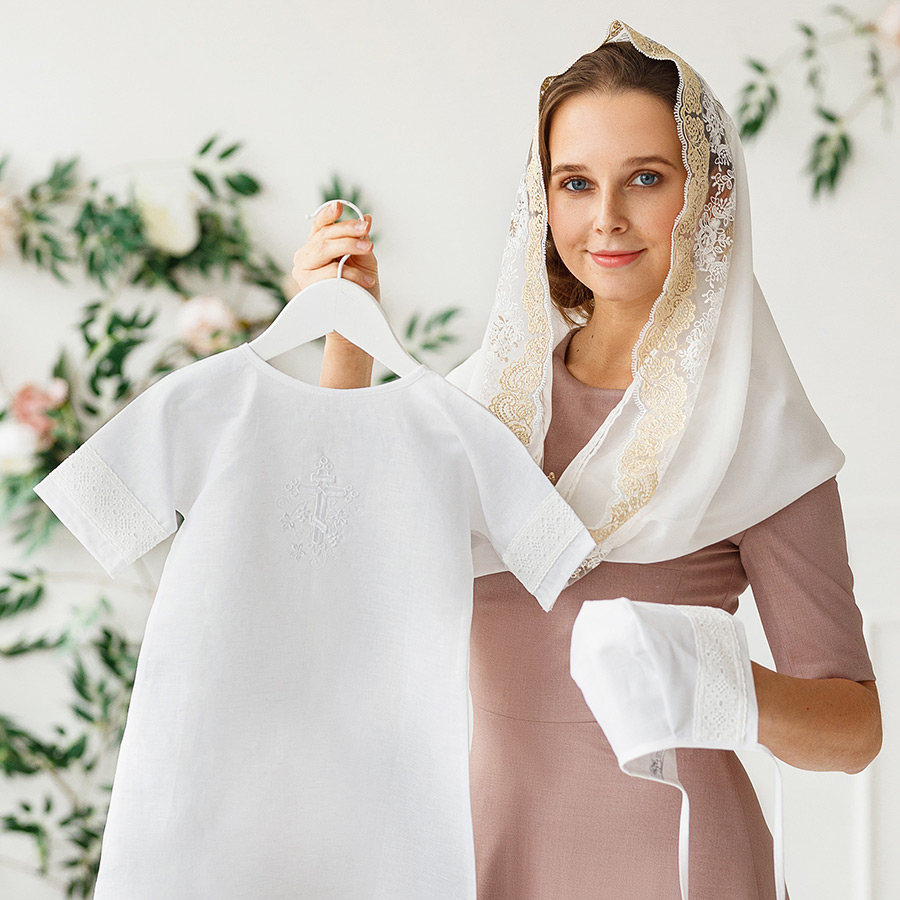 Крестильный комплект "Ручеек" для ребенка с пеленкой фото 2