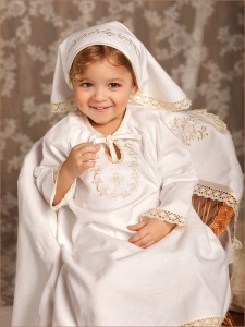 Крестильный комплект "Ульяна" для девочки с пеленкой - миниатюра фотографии товара в каталоге ЛиноБамбино