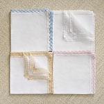 Пеленка с кружевной оторочкой