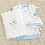 Чепчик с голубой окантовкой