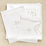 Крестильный комплект "Серафима" для девочки с пеленкой