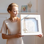 Вышитая подушка "Разговор с Ангелом"