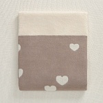 Малышовое легкое одеяло "Сердечки"