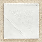 Крестильная пеленка с белой вышивкой