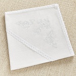 Пеленка для крещения с белой вышивкой