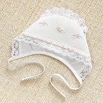 Чепчик с вышитыми бутонами "Серафима"