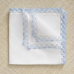 Пеленка с кружевной оторочкой