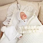 Вязаный комплект на выписку "Жемчуг" молочный