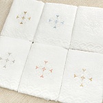 Классическое крестильное полотенце "Кудрявый крестик"